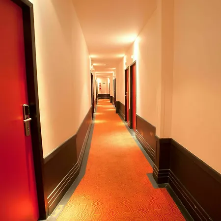 Hotell National 3*